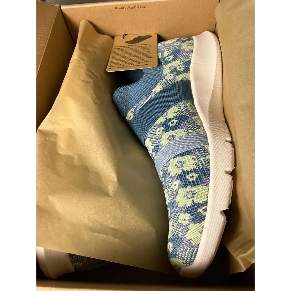 Waco Shoe Company karma stretch floral 8 NARROW